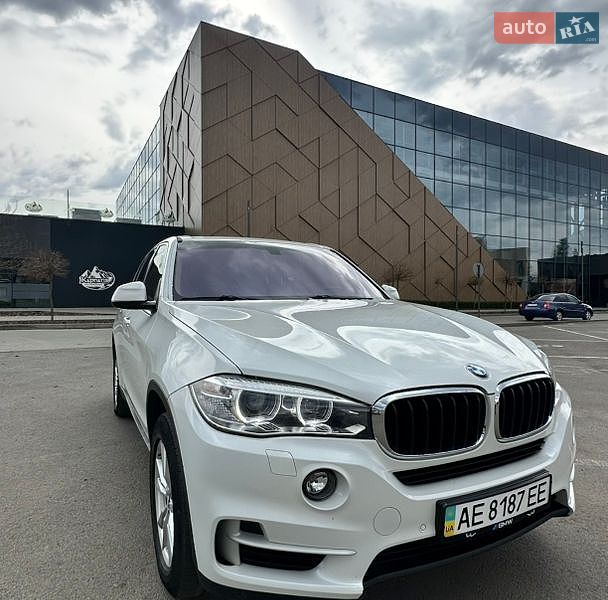 Внедорожник / Кроссовер BMW X5 2015 в Мукачево