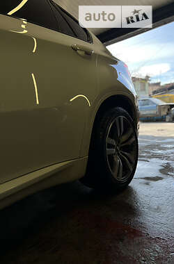 Позашляховик / Кросовер BMW X6 M 2011 в 