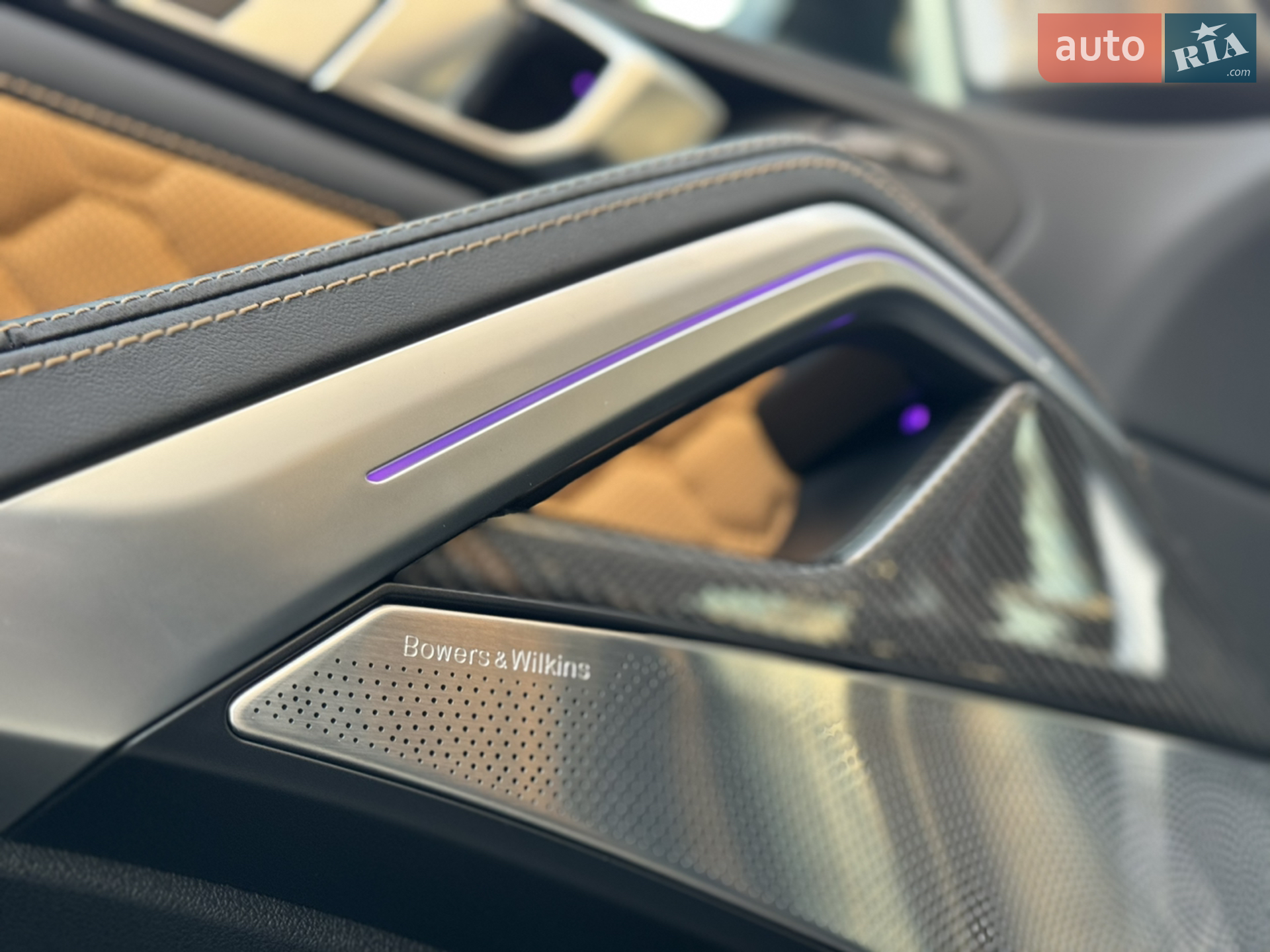 2022 BMW X6 M - мініатюра 8