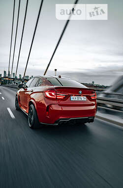 Внедорожник / Кроссовер BMW X6 M 2015 в 