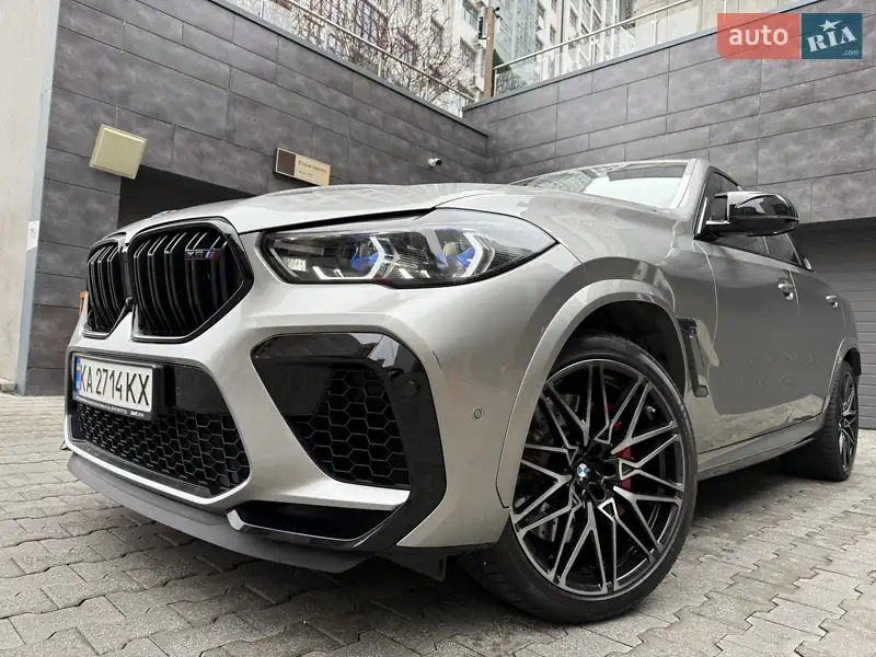 Позашляховик / Кросовер BMW X6 M 2022 в 