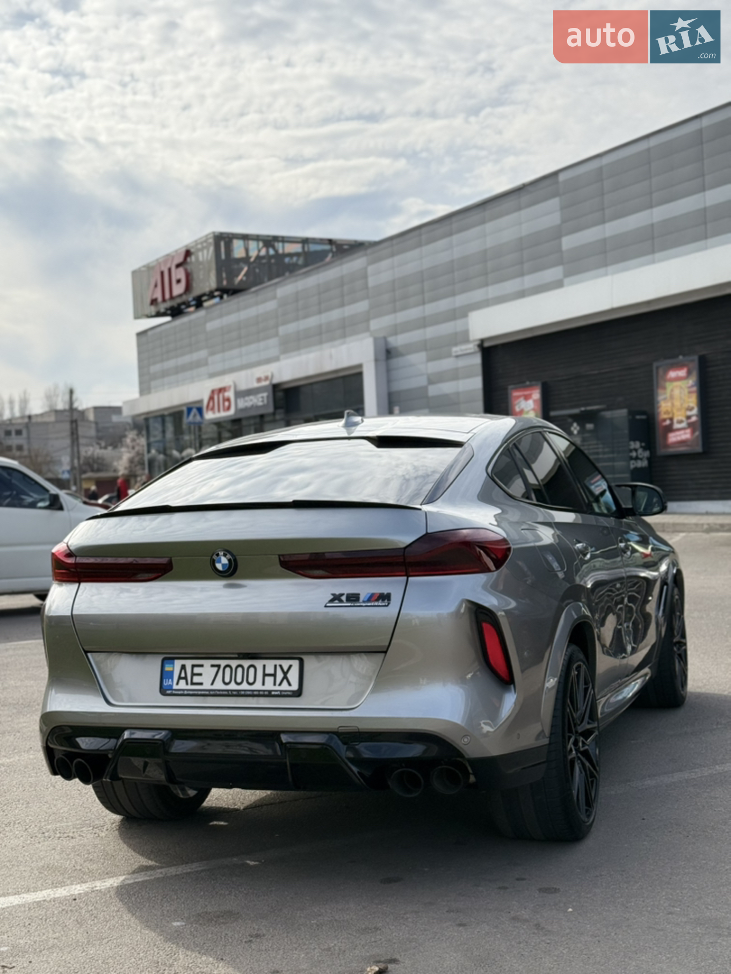 2021 BMW X6 M - мініатюра 5
