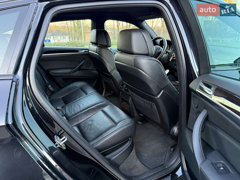 Позашляховик / Кросовер BMW X6 M 2012 в Чернівцях