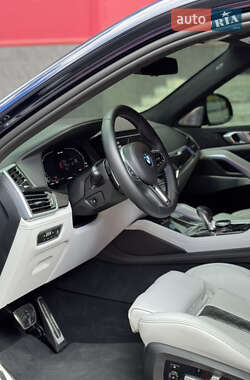 Позашляховик / Кросовер BMW X6 M 2021 в 