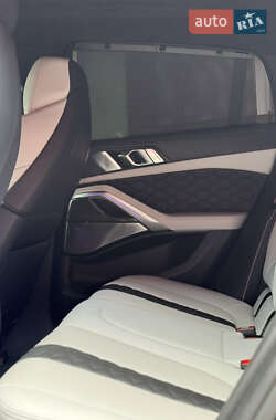 Позашляховик / Кросовер BMW X6 M 2021 в 