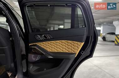 Позашляховик / Кросовер BMW X6 M 2023 в 