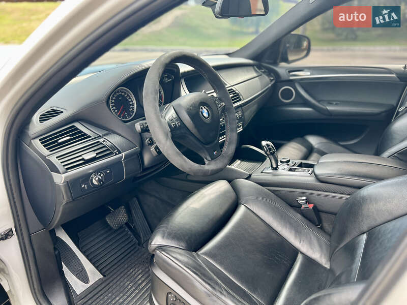 Внедорожник / Кроссовер BMW X6 M 2010 в Александрие