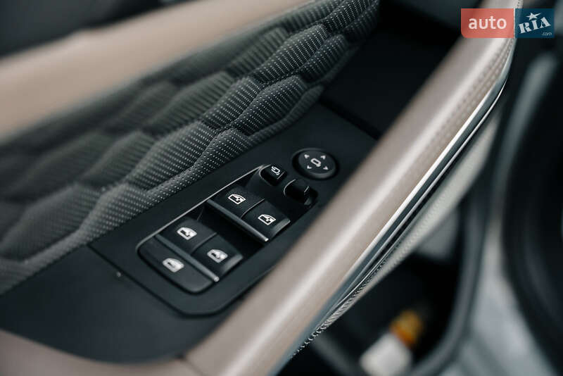 Внедорожник / Кроссовер BMW X6 M 2023 в Киеве фото 26 Внедорожник / Кроссовер BMW X6 M 2023 в Киеве