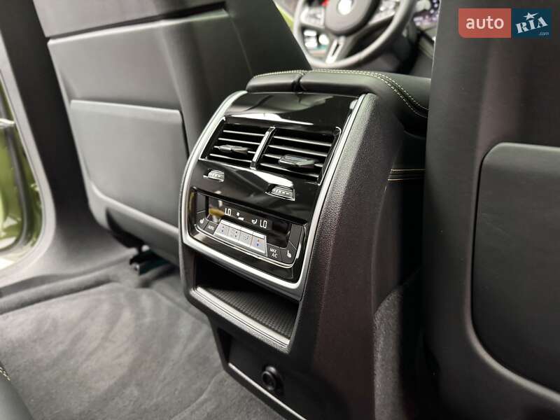 Внедорожник / Кроссовер BMW X6 M 2021 в Киеве