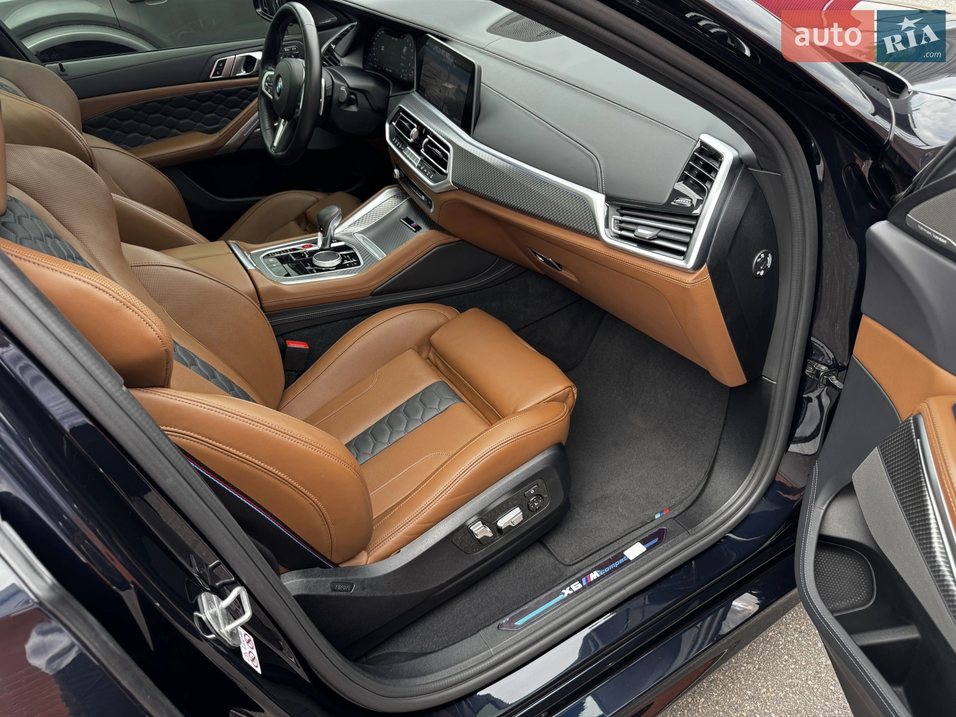 2021 BMW X6 M - мініатюра 47