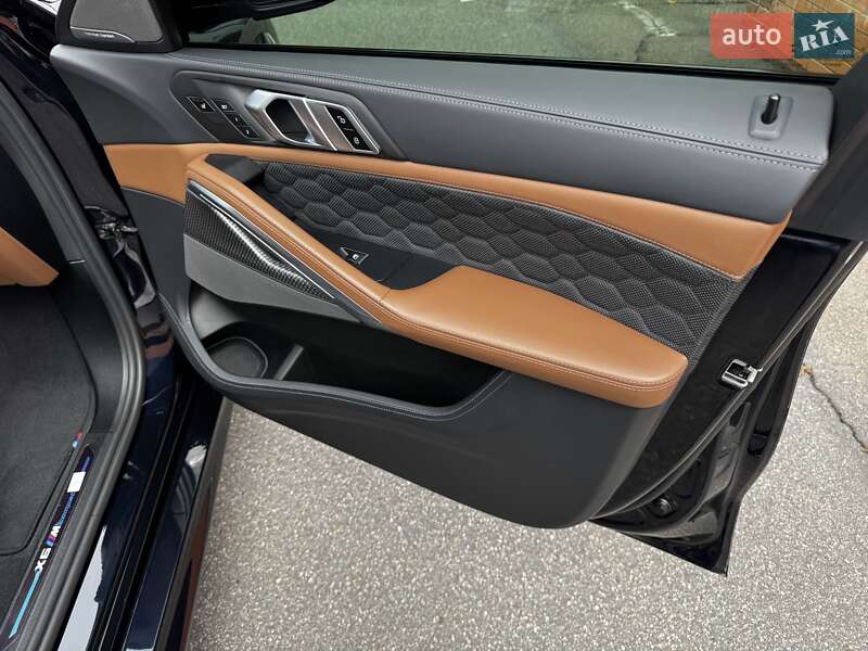 Позашляховик / Кросовер BMW X6 M 2021 в Києві