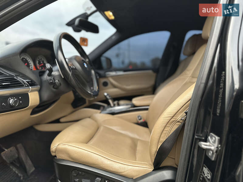 Внедорожник / Кроссовер BMW X6 M 2011 в Киеве