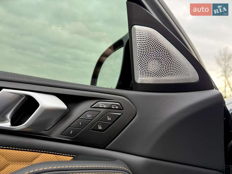 Позашляховик / Кросовер BMW X6 M 2022 в Києві