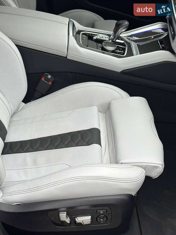 Внедорожник / Кроссовер BMW X6 M 2022 в Полтаве