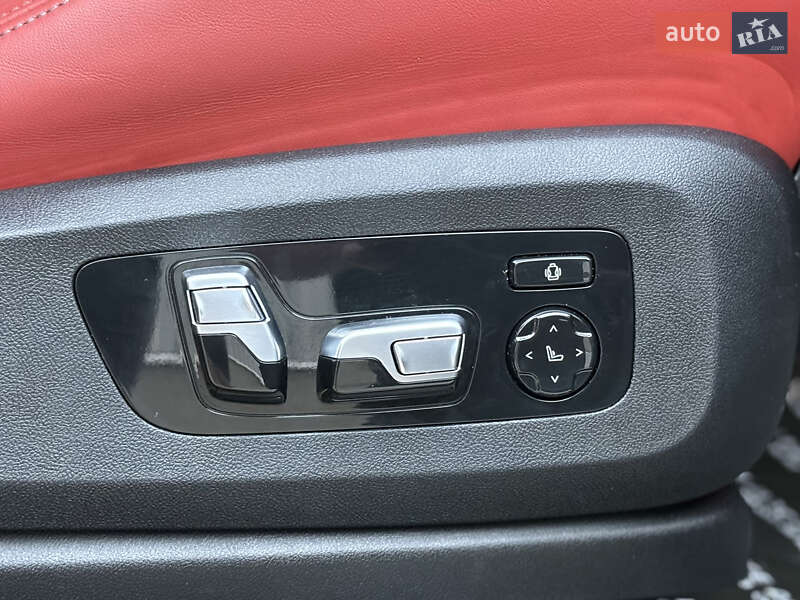 Внедорожник / Кроссовер BMW X6 M 2022 в Киеве