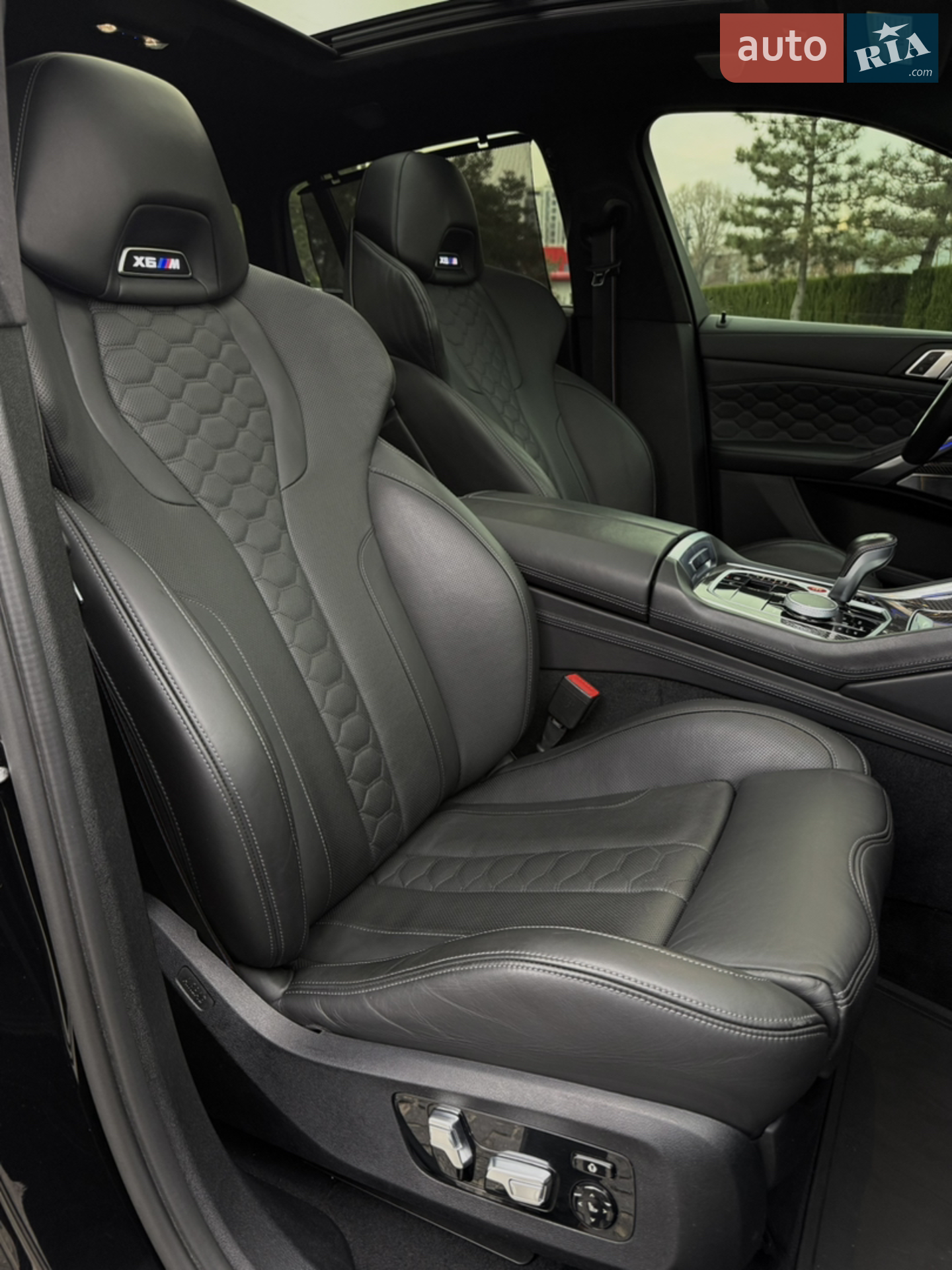 2021 BMW X6 M - мініатюра 30