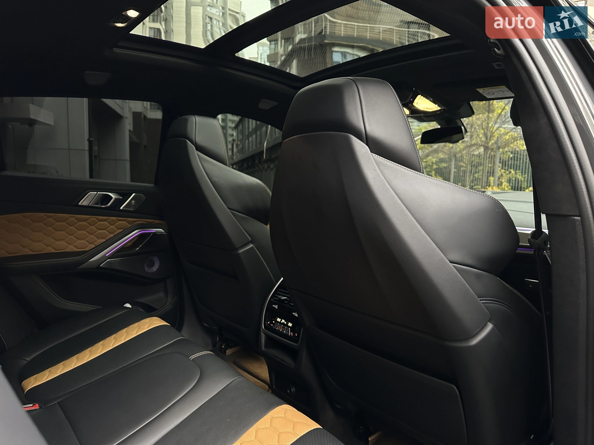 2021 BMW X6 M - мініатюра 19
