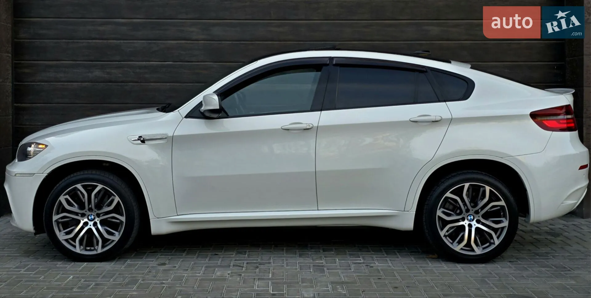 2010 BMW X6 M - мініатюра 4