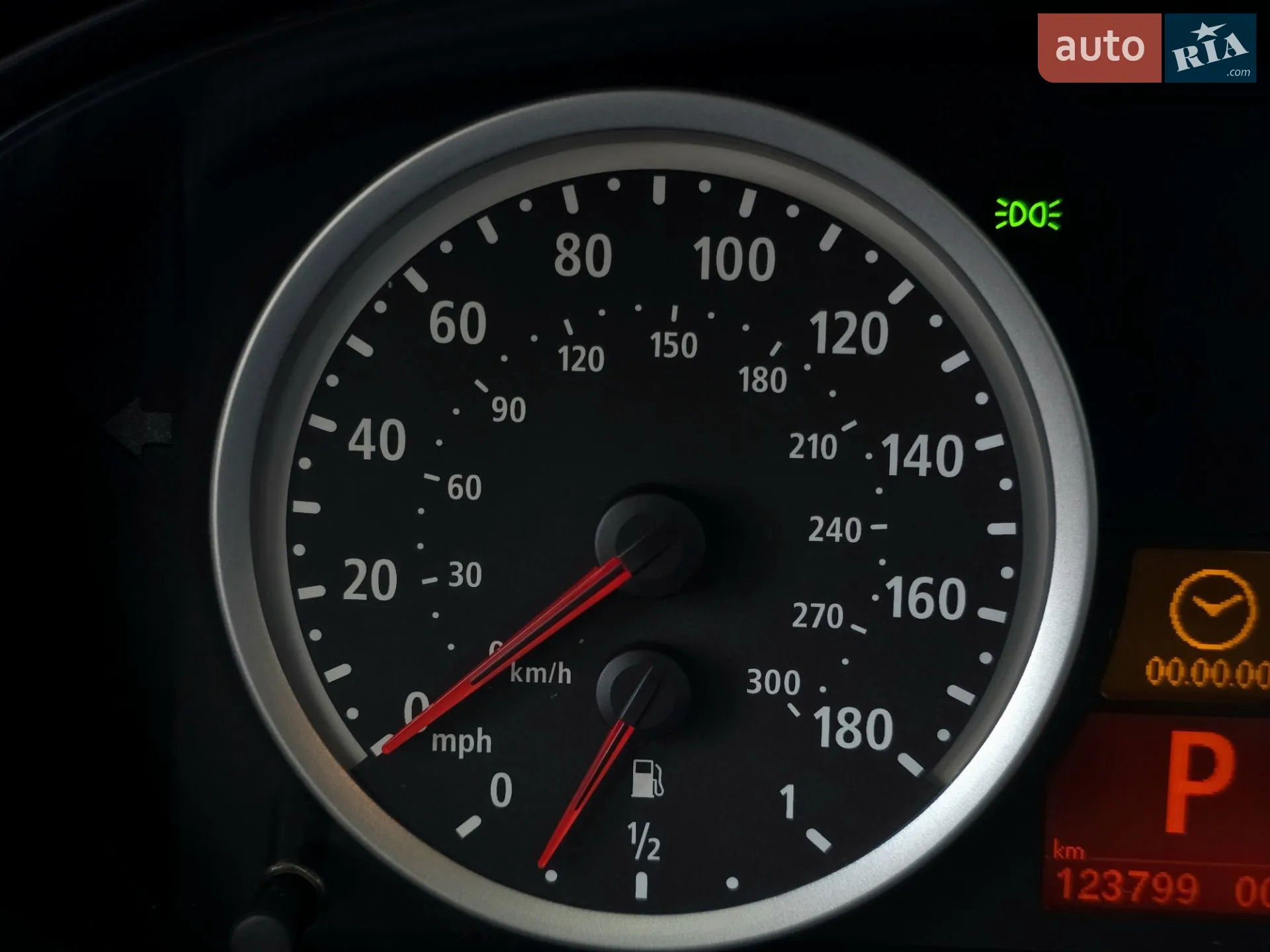 2010 BMW X6 M - мініатюра 16
