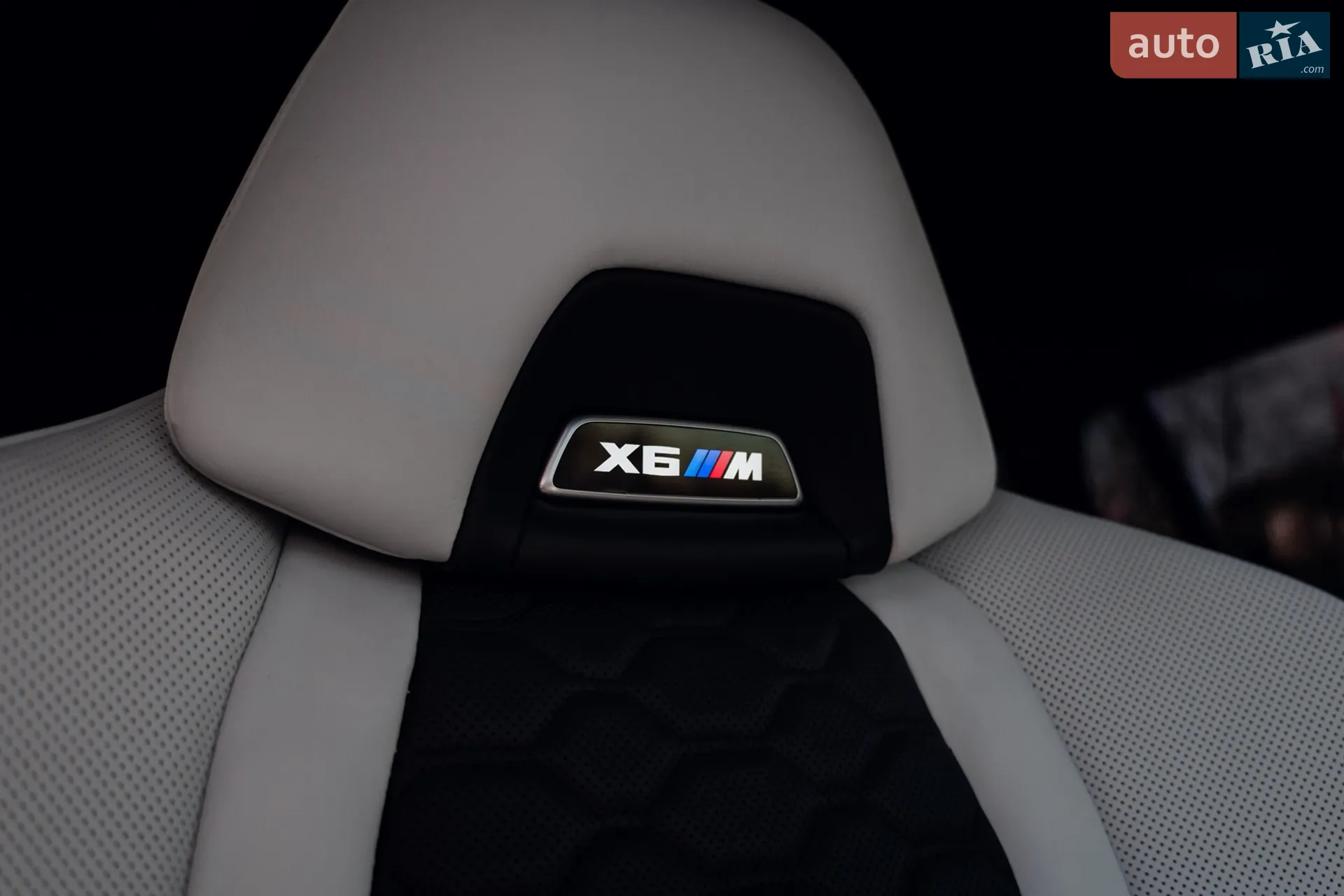 2023 BMW X6 M - мініатюра 33