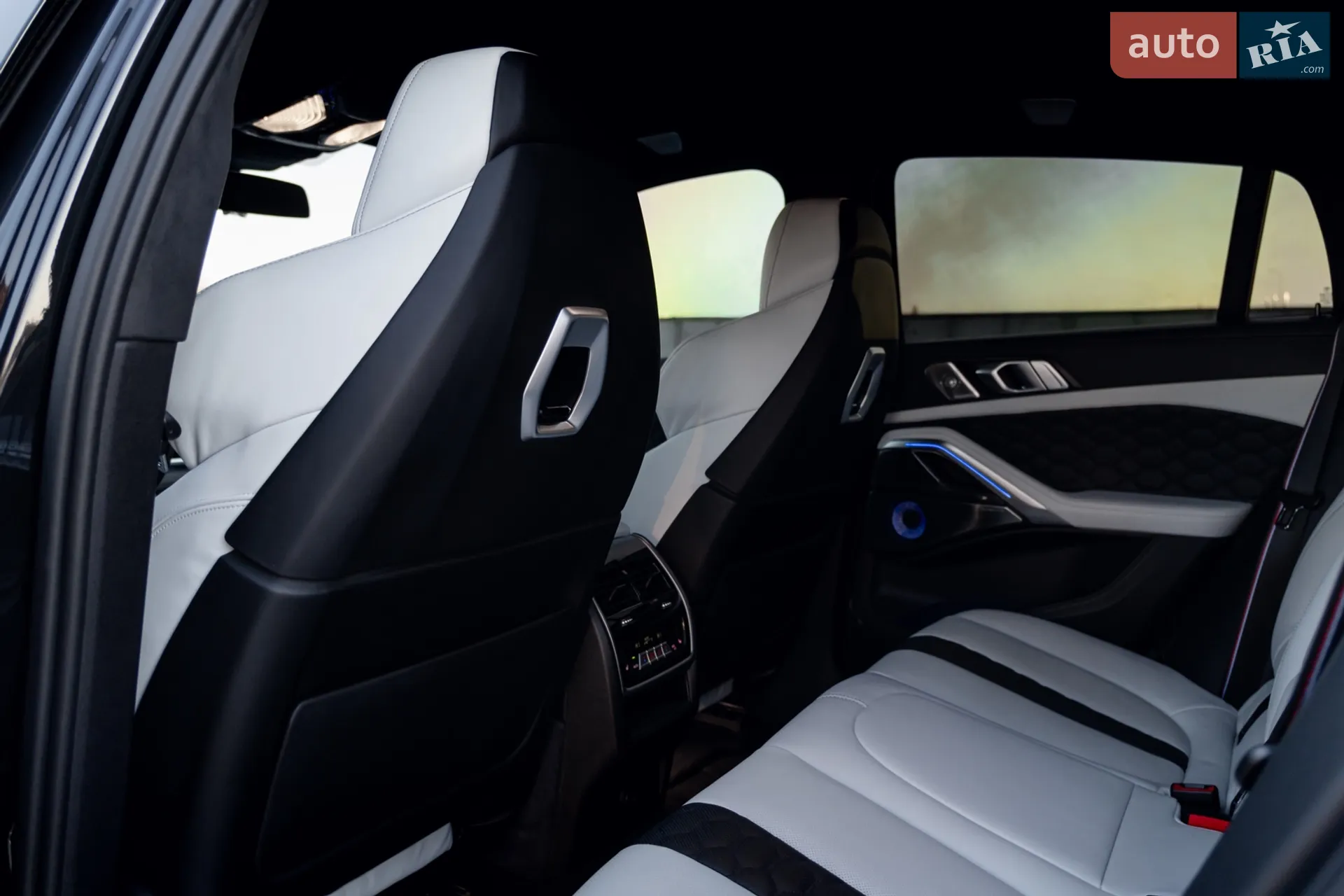 2023 BMW X6 M - мініатюра 41