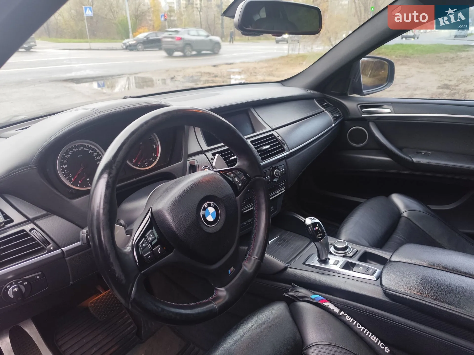 2010 BMW X6 M - мініатюра 11