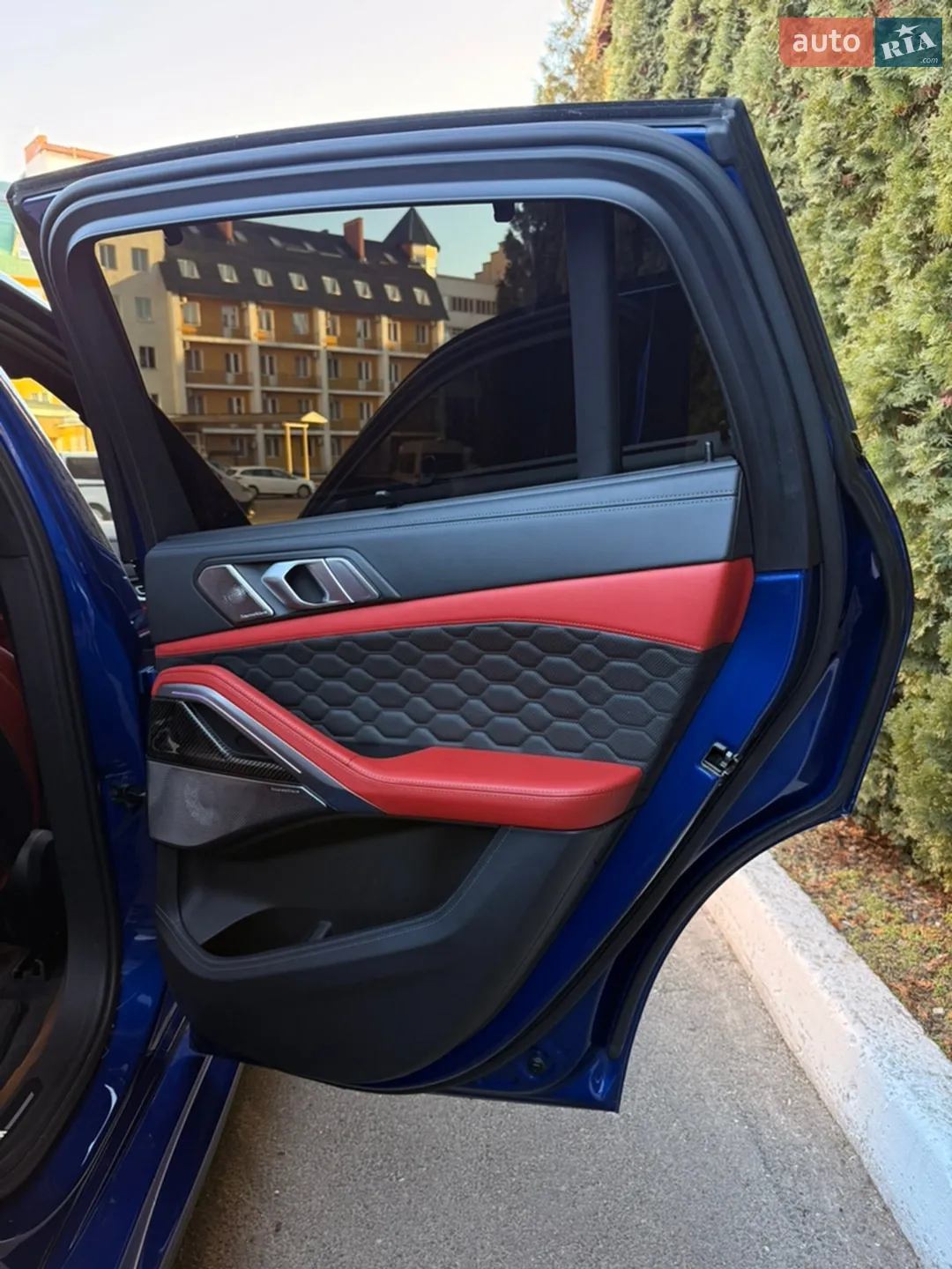 2020 BMW X6 M - мініатюра 15
