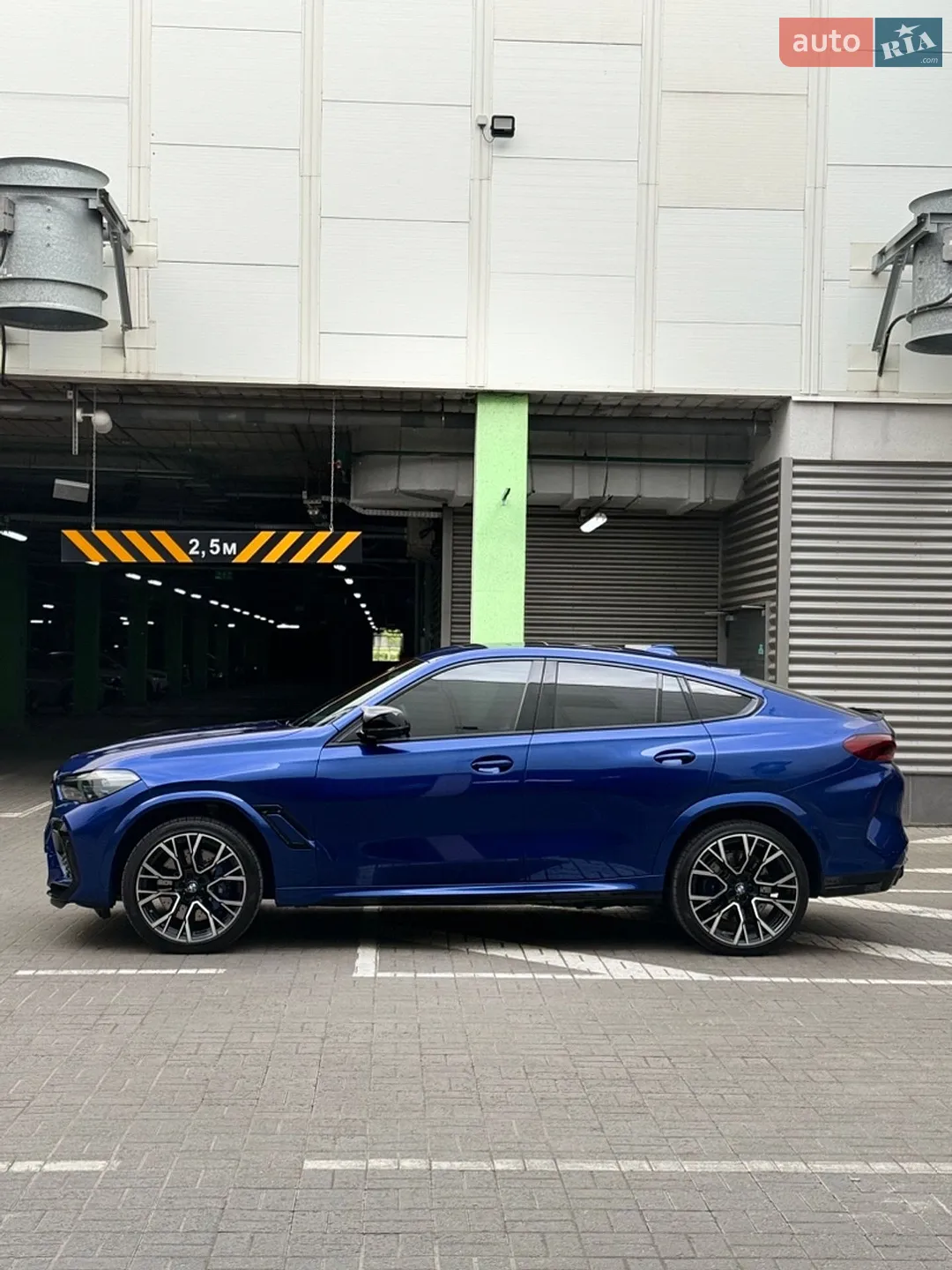 2022 BMW X6 M - мініатюра 5