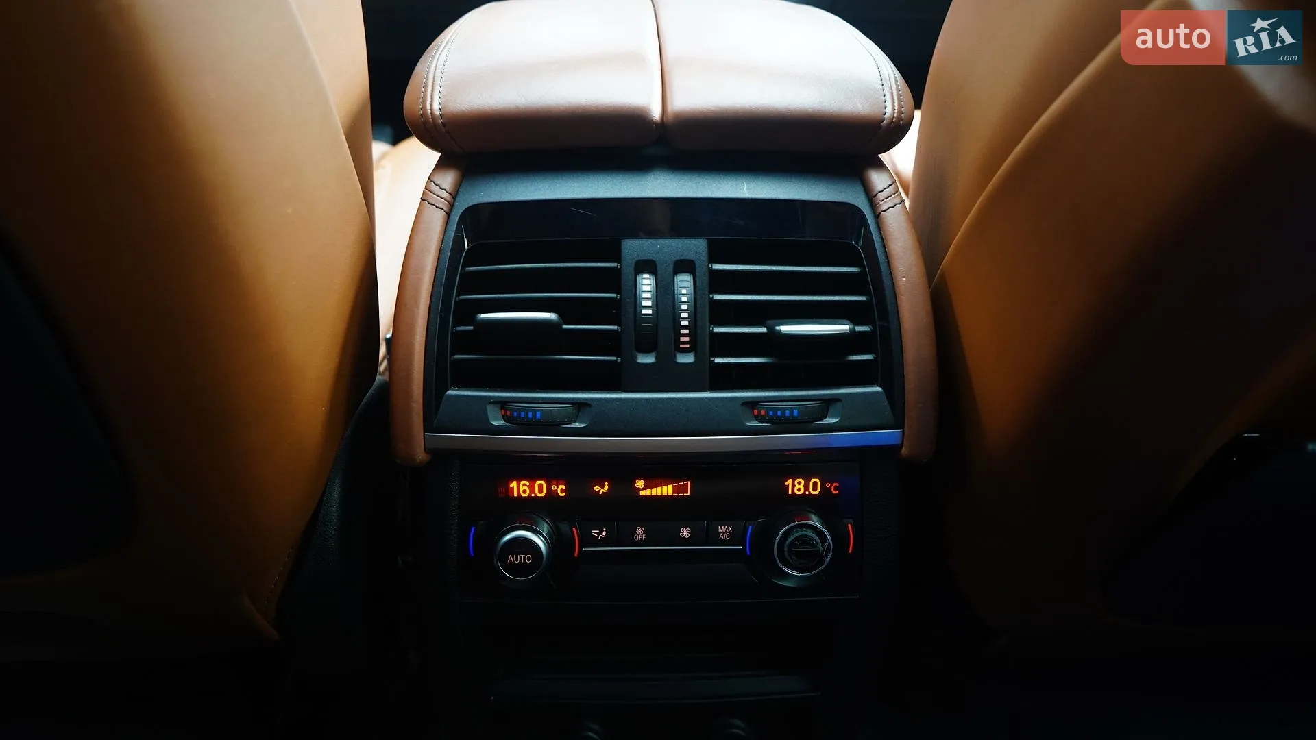 2018 BMW X6 M - мініатюра 18