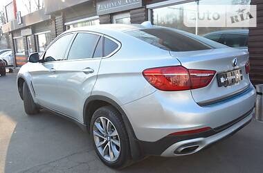 Позашляховик / Кросовер BMW X6 2017 в 