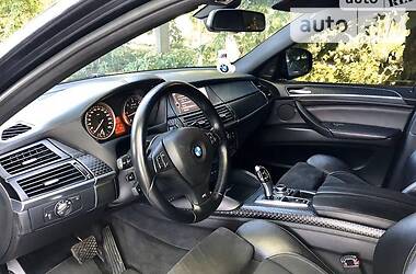 Позашляховик / Кросовер BMW X6 2013 в 