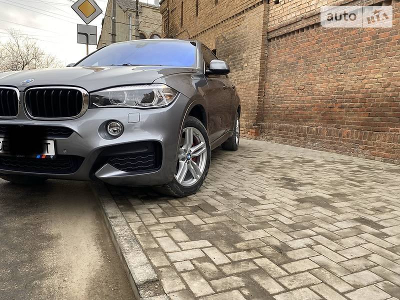 Позашляховик / Кросовер BMW X6 2016 в Чернівцях