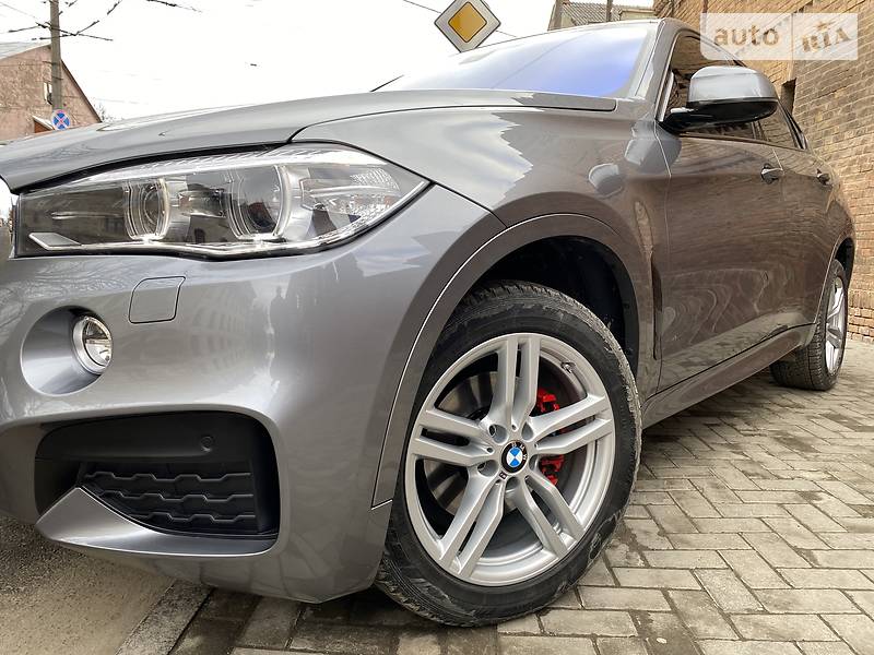 Позашляховик / Кросовер BMW X6 2016 в Чернівцях