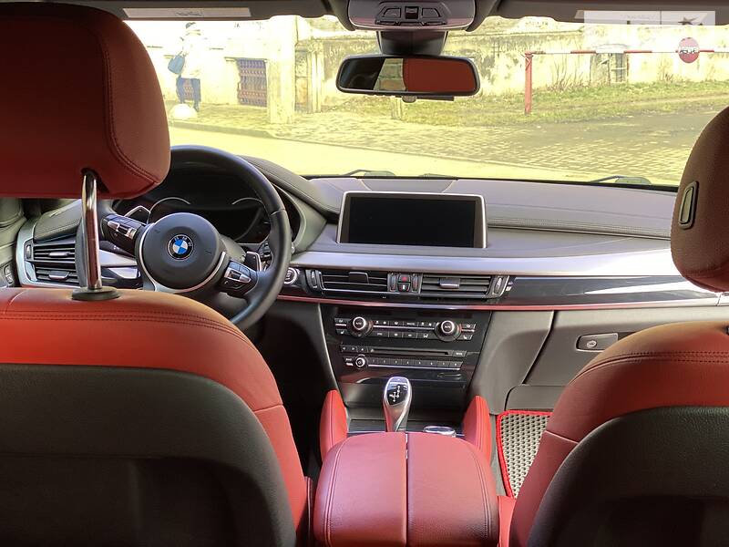 Позашляховик / Кросовер BMW X6 2016 в Чернівцях