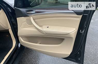 Позашляховик / Кросовер BMW X6 2009 в 