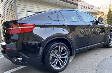 Позашляховик / Кросовер BMW X6 2011 в 