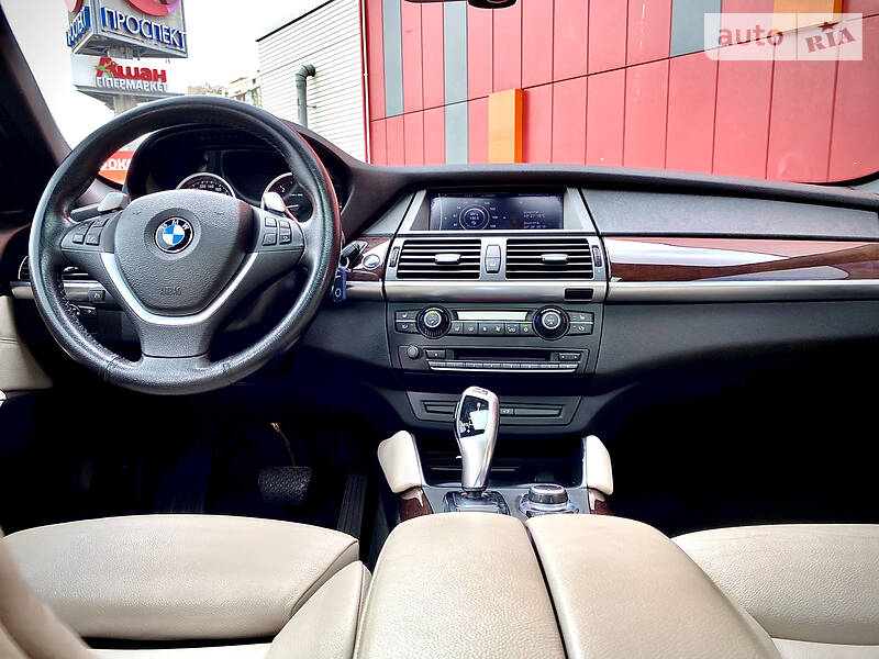Позашляховик / Кросовер BMW X6 2010 в Києві