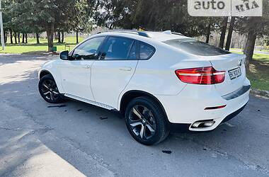 Внедорожник / Кроссовер BMW X6 2012 в Ровно