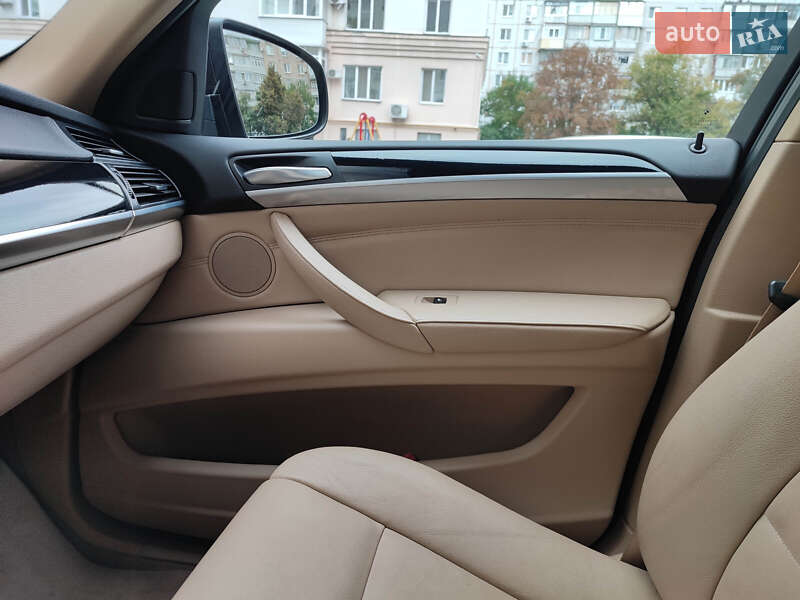 Позашляховик / Кросовер BMW X6 2013 в Харкові