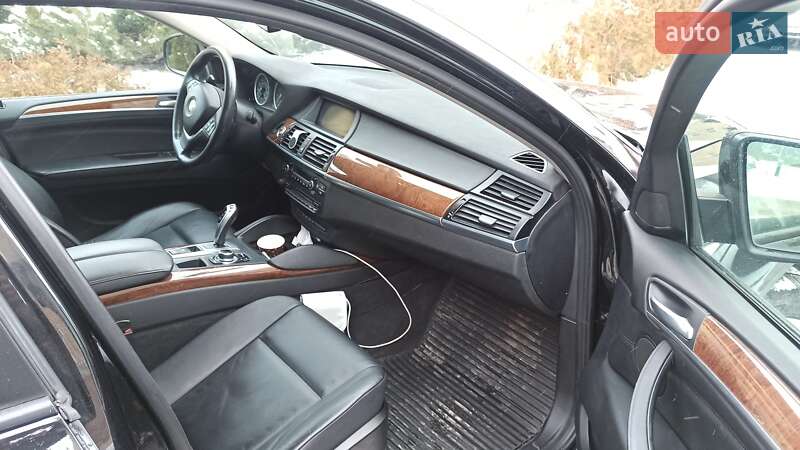 Позашляховик / Кросовер BMW X6 2013 в Києві