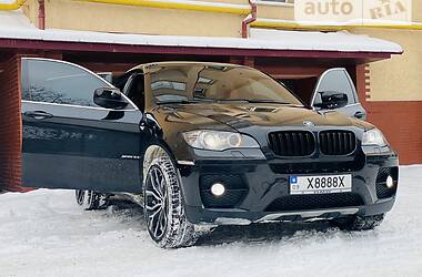 Седан BMW X6 2011 в Яремче