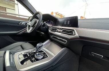 Позашляховик / Кросовер BMW X6 2021 в 