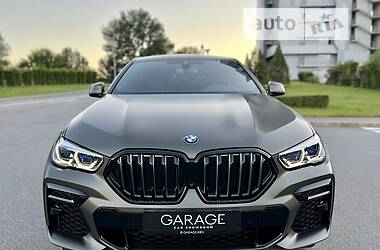 Позашляховик / Кросовер BMW X6 2021 в 
