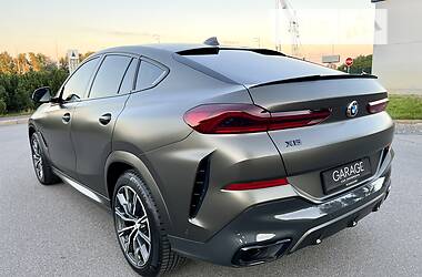 Позашляховик / Кросовер BMW X6 2021 в 
