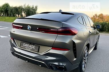Позашляховик / Кросовер BMW X6 2021 в 