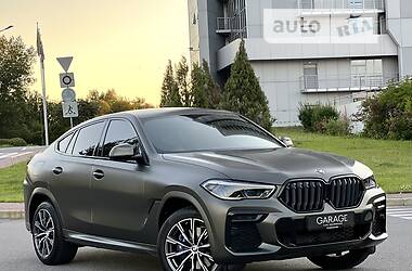 Позашляховик / Кросовер BMW X6 2021 в 