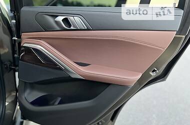Позашляховик / Кросовер BMW X6 2021 в 