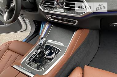 Позашляховик / Кросовер BMW X6 2022 в 