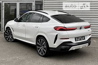 Позашляховик / Кросовер BMW X6 2022 в 