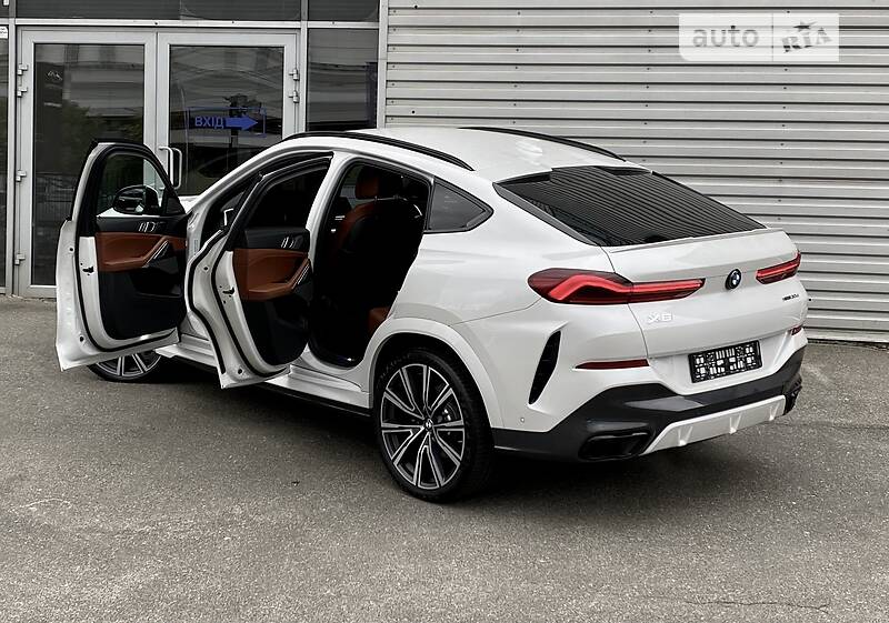 Внедорожник / Кроссовер BMW X6 2022 в Киеве